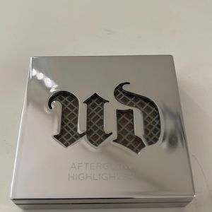 Urban Decay Afterglow Highlighter in Sin